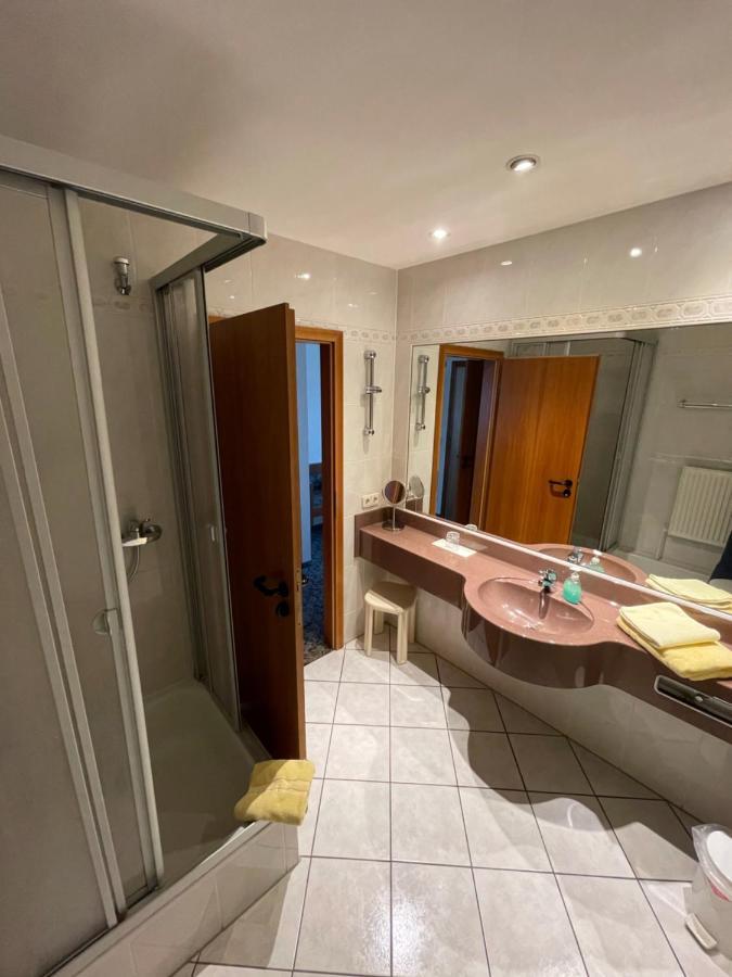 Hotel Restaurant Fischer Remscheid Eksteriør bilde